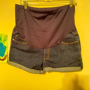 Time and tru maternity Jean shorts